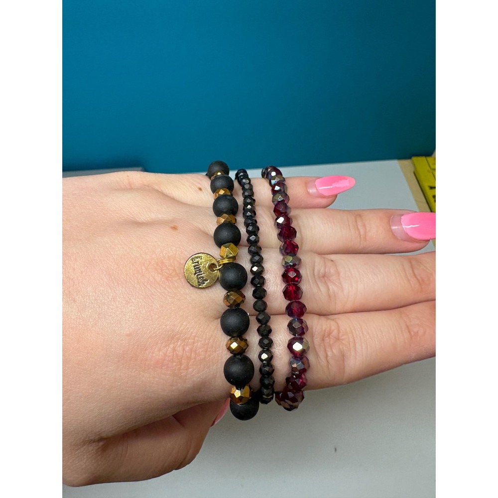 Erimish Beaded Bracelet Stack 3pc Matte Black Red‎ Iridescent Gold Logo Charm